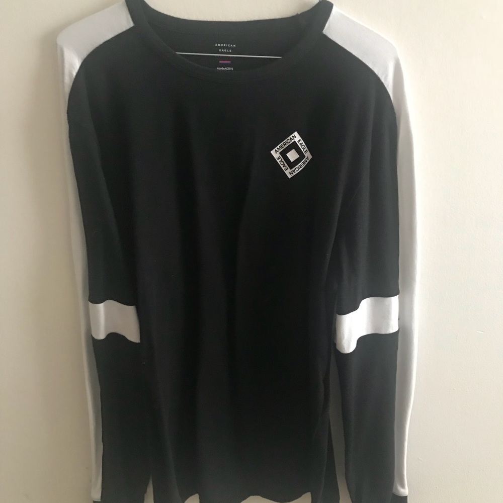 Men’s long sleeve American Eagle shirt